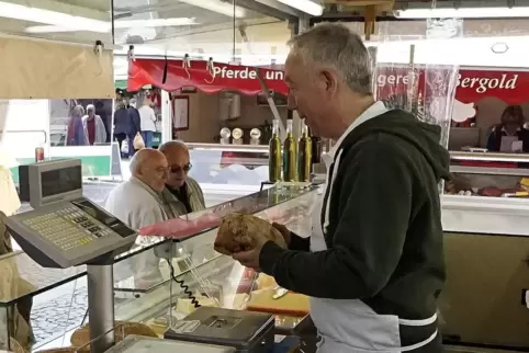 Ein Paradies für Brotliebhaber: der Stand von Salvatore Selvaggi auf dem Wochenmarkt.