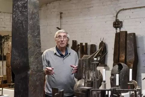 „Für die FWG würde ich das machen“, sagt Bildhauer Erich Sauer zum Vorschlag der Freien Wähler einer Ausstellung zu seinem runde