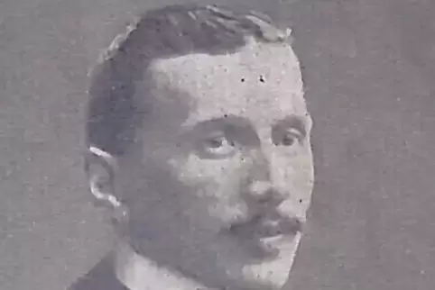 1912 Bürgermeister geworden: Ernst Hertrich. 