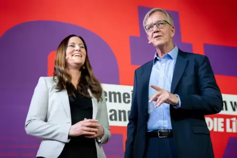 Spitzenduo der Linken: Janine Wissler und Dietmar Bartsch. 