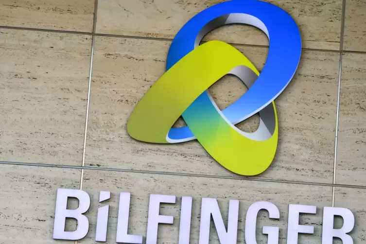 Bilfinger hatte im ersten Quartal 2021 28.775 Mitarbeiter, ein Jahr zuvor waren es 33.091.