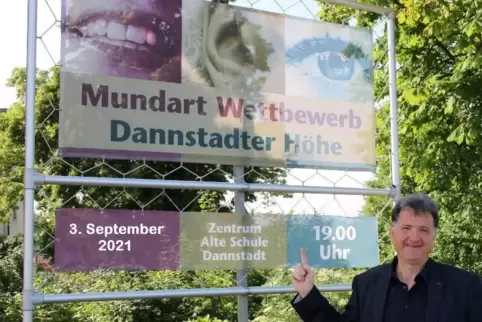Verkündet das verschobene Finale: Jury-Sprecher Michael Landgraf. 