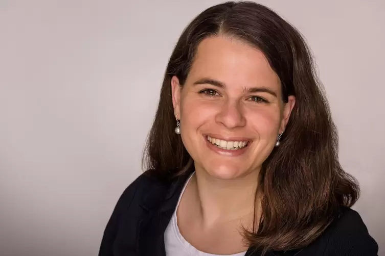 Die Kinder sollten nicht vergessen werden, sagt die dreifache Mutter Anabel Becker. Auf eine Impfung muss sie noch warten. 