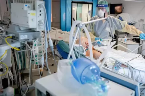 Die Kliniken haben ihre Schutzvorkehrungen hochgefahren. Eine Infektion mit dem Coronavirus können sie dennoch nicht immer verhi