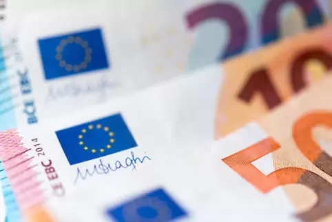 Die Europäische Zentralbank erwartet für Deutschland eine Teuerungsrate von mehr als 3 Prozent pro Jahr, will da aber einfach „h