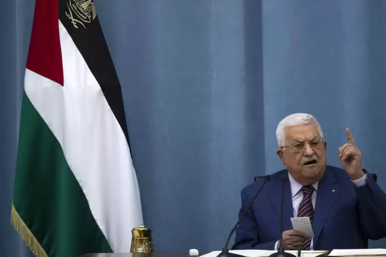 Es gibt ihn noch: Palästinenserpräsident und PLO-Chef Mahmud Abbas am Mittwoch in Ramallah. Sein Volk hat sich längst in Scharen