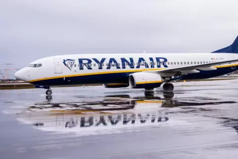 Im abgelaufenen Geschäftsjahr brach das Passagieraufkommen bei Ryanair um über 80 Prozent ein.