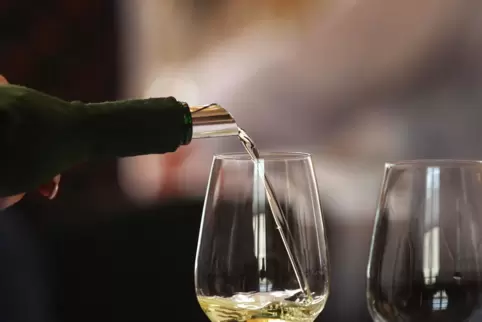 Es wurden 52 Weinpakete verschickt. 