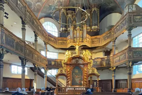 Bereits Ende April hatte es wieder eine Musikalische Andacht in der Dreifaltigkeitskirche mit Sabine Diven, Juliane Sauerbeck un