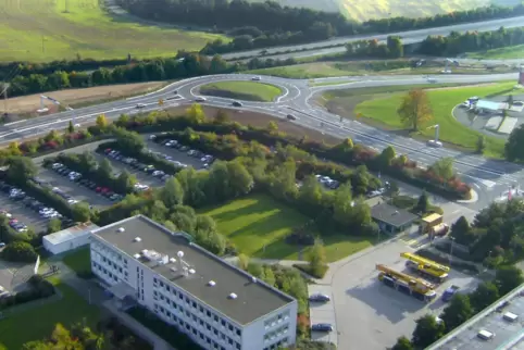 Unser Bild zeigt den Turbo-Kreisel beim Zweibrücker Outlet Center. So etwas ist für den Grünstadter Autobahnkreisel auch angedac