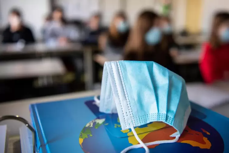 Nicht nur Mundschutz, sondern auch Luftfilter können für mehr Sicherheit in Klassenräumen sorgen.