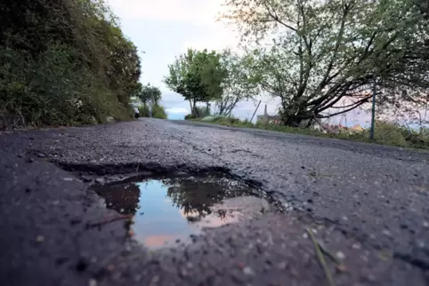 Die Straße Am Kreuz muss dringend saniert werden.