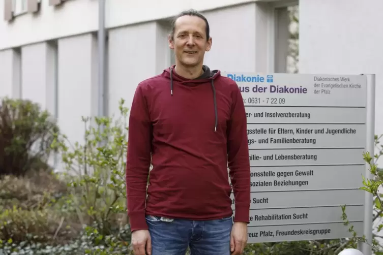 Diplom-Sozialpädagoge Christoph Einig, zuständig für die Fachstelle Glücksspielsucht und Medienabhängigkeit am Haus der Diakonie