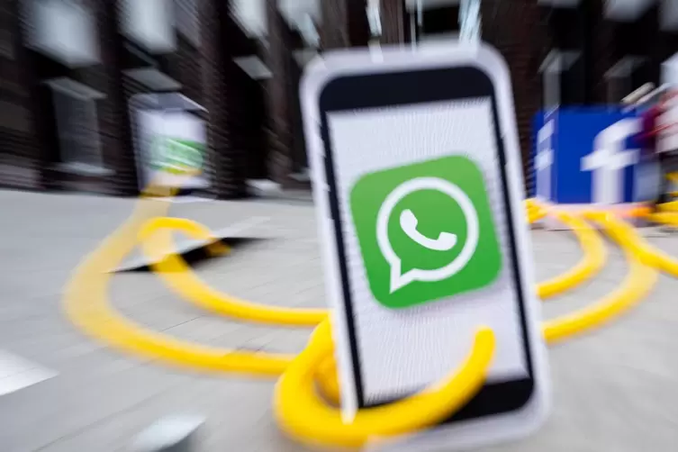 Steht wegen geänderter Nutzungsbedingungen zurzeit einmal mehr in der Kritik: der Messenger-Dienst WhatsApp. 
