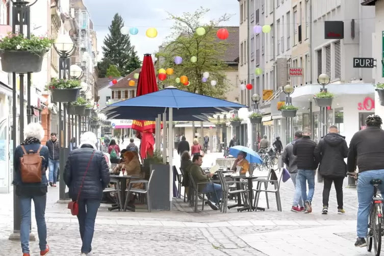 Das Angebot des Caf&eacute; Kuntz in der Landauer Marktstra&szlig;e wurde angenommen. 