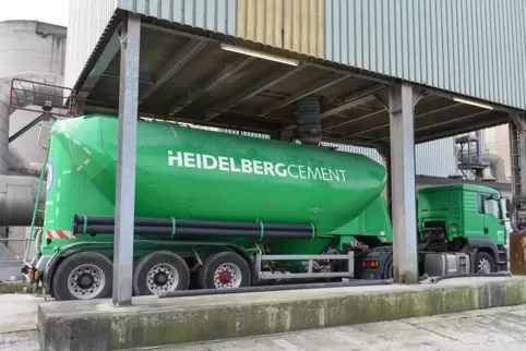 Heidelbergcement nimmt mit dem Verkauf in den USA 2,3 Milliarden Euro ein. 