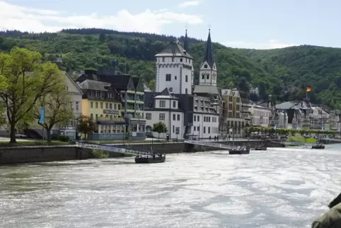 Boppard: Ausflugsschiffe dürfen wieder auf Rhein und Mosel Passagiere befördern.