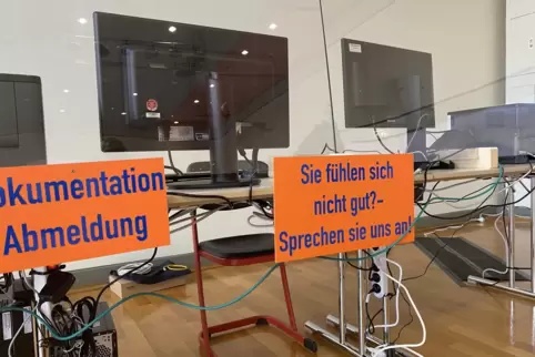 Teilweise morgens noch unbesetzt: Plätze im Impfzentrum. 
