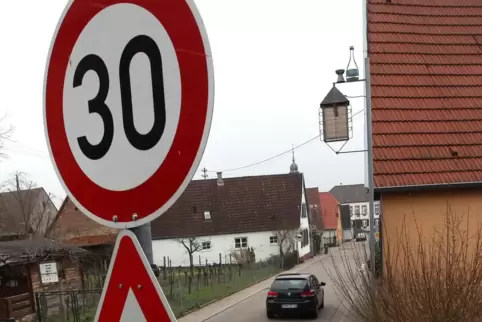 Hauptstraße Bornheim.