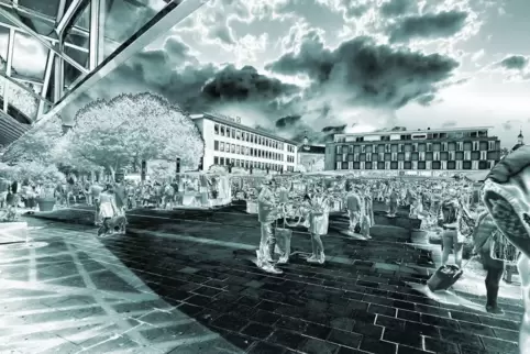 Szenen aus dem Lauterer Stadtleben in monochromem Blau: Mit der Cyanotypie hat Jörg Heieck ... 