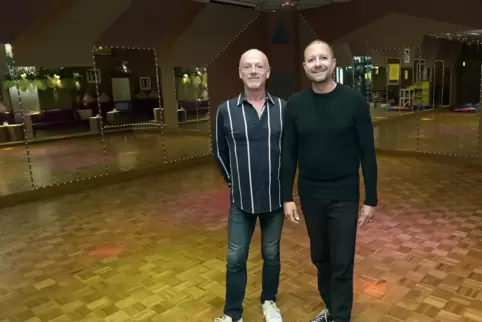 Der letzte Tango ist getanzt: Die Corona-Pandemie hat den Lebenstraum von Gerd und Frank Fornaçon (von links) zerstört.