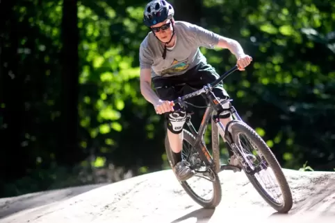 Eine Anlage fürs Training mit ihren Rädern wünschen sich Mountainbiker in Frankenthal. 