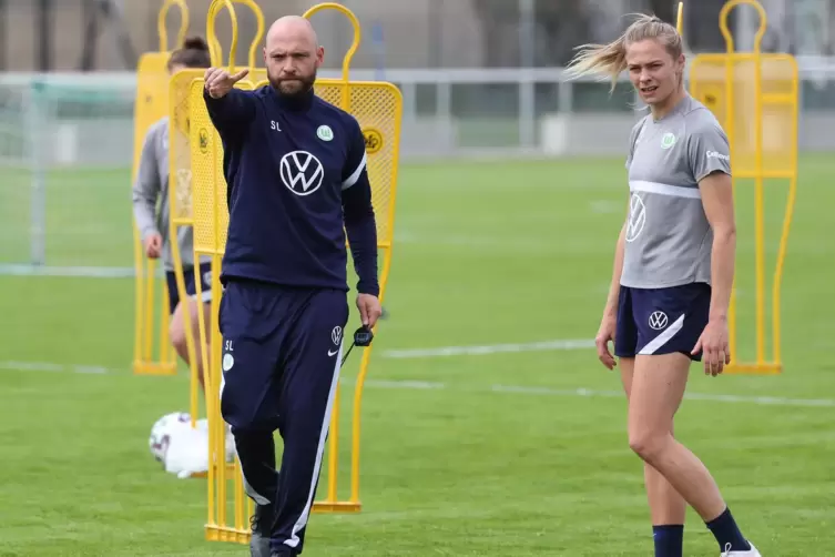 Abschiedsvorstellung: Trainer Stephan Lerch und Fridolina Rolfö verlassen Wolfsburg. 