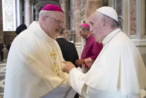 Der Bischof von Stockholm, Kardinal Anders Arborelius (links), ist einer der Visitatoren, die Papst Franziskus ins Erzbistum Köl