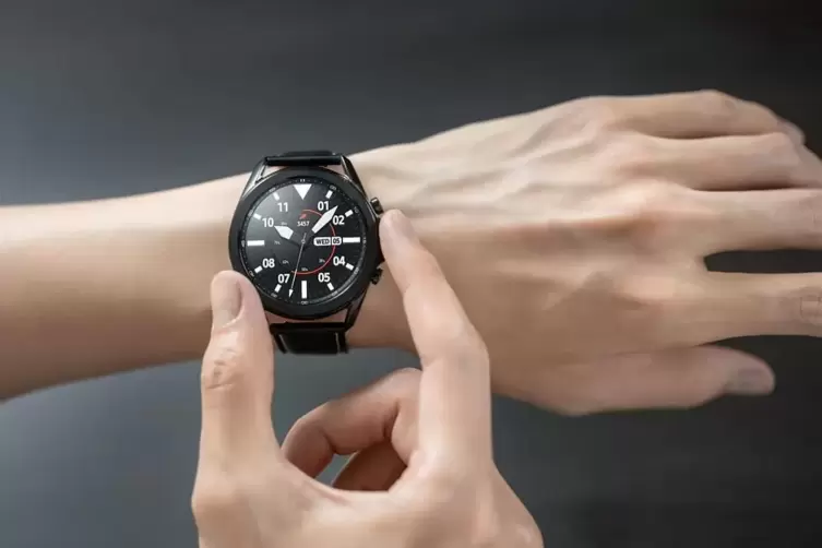 Samsungs smarte Uhren bekommen bald Google-Support.