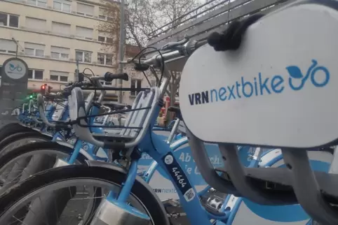 Besonders zu wärmeren Jahreszeiten sind die Ausleih-Fahrräder von VRN-Nextbike beliebt. Die meistbefahrene Strecke liegt zwische