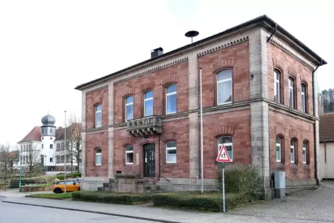 Der Bürgermeistersessel im Schopper Rathaus ist derzeit verwaist. Die Parteien müssen nun potenzielle Nachfolger für Benjamin Bu