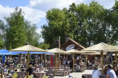 Betrieb am Silbersee in Bobenheim-Roxheim am Montag – noch mehr Lockerungen kommen am Mittwoch.