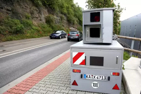 Mehr als 1800-mal hat der Anhänger in diesem Jahr in der Verbandsgemeinde schon geblitzt. 