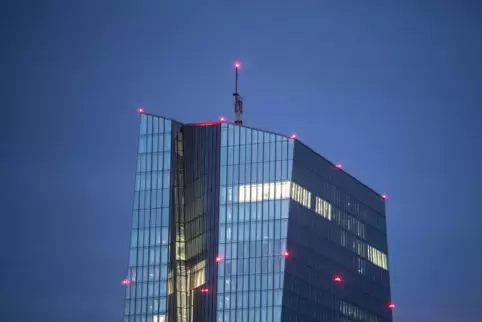 Wichtig für die Aktienmärkte ist aktuell die Ratssitzung der Europäischen Zentralbank, die am Donnerstag in Frankfurt ansteht. 