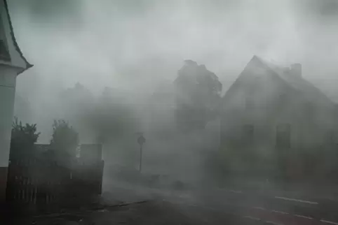 Bei einem Unwetter wurde ein Keller in Bockenheim überflutet. 
