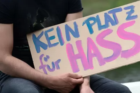 Zentrale Forderung: „Kein Platz für Hass“.