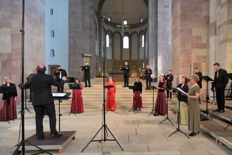 Synagogalmusik im Dom: der Deutsche Kammerchor unter Michael Alber.