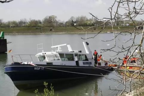 Am Tag des Unfalls: Das Boot droht zu sinken.