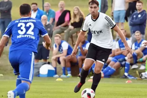 Daniel Ghoul wechselt vom TuS Steinbach zu seinem Heimatverein TuS Göllheim. Dort wird er an der Seite von Daniel Fattler Spiele