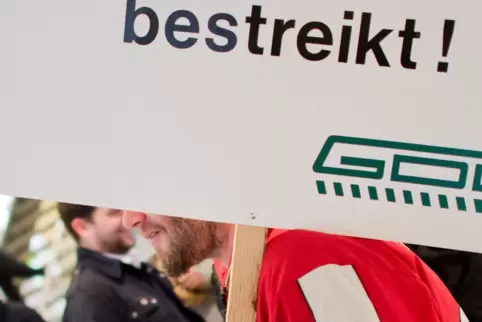 GDL-Streiks haben (wie hier 2015) schon großen Schaden angerichtet. Im S-Bahn-Verkehr der Rhein-Neckar-Region konnte aber meist 