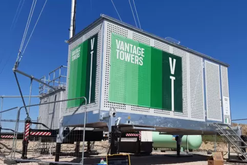 Seit einem Jahr steht eine mobile Sendestation der Firma Vantage Towers bei Obermoschel. Sie ermöglicht Nutzern des D2-Netzes ei