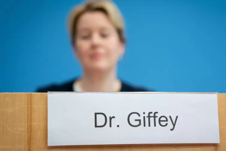 Ein Foto aus früheren Zeiten: Die Freie Universität Berlin hat der früheren Familienministerin Franziska Giffey (SPD) den Doktor