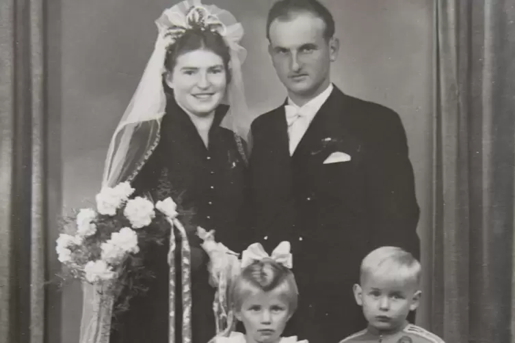 In seiner neuen Heimat lernt Greitsch seine Frau Liesel kennen.