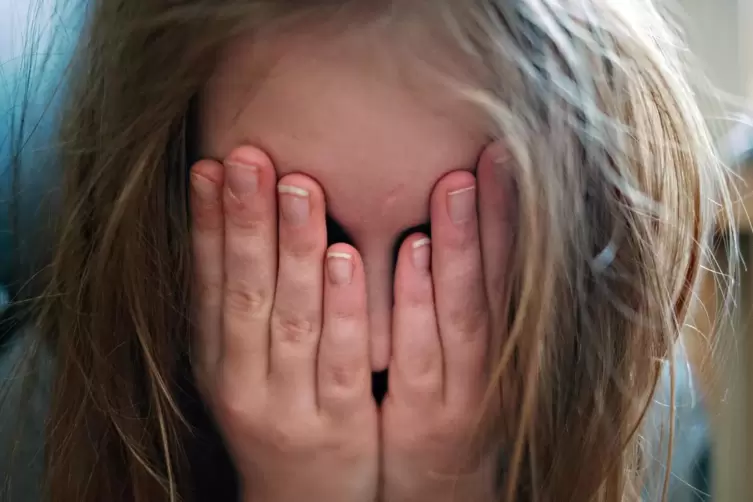 Auch Kinder sind immer häufiger von Depressionen betroffen. Forscher suchen nach Anzeichen für Veranlagungen.