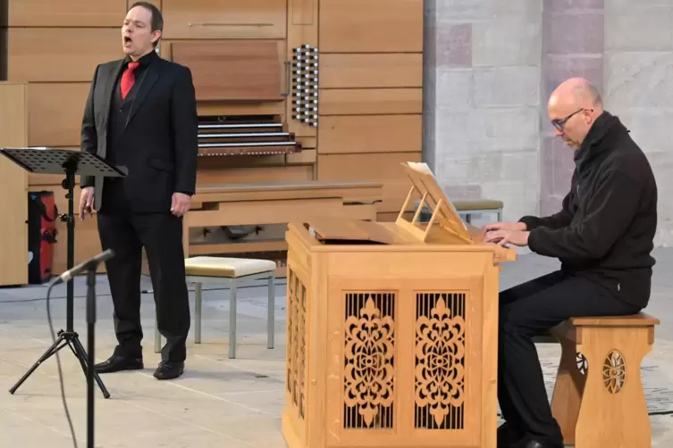 Heute Abend spielt er ein Orgelkonzert von Händel: Domorganist Markus Eichenlaub. Er musizierte in der letzten der Musikalischen