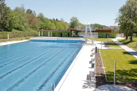 In der kommenden Woche wird beraten, ob für das Winnweilerer Freibad auch Tageskarten verkauft werden.