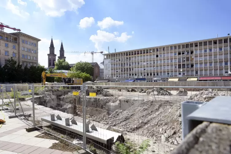 Die Baustelle in Blickrichtung St. Ludwig.