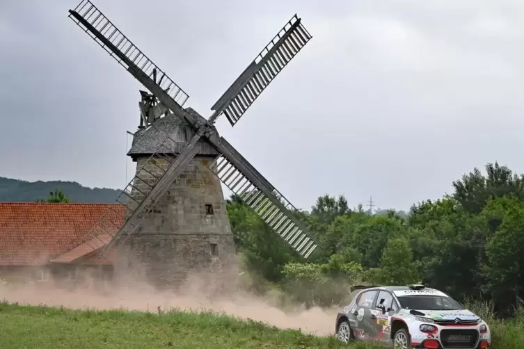 Marijan Griebel startet eindrucksvoll in die Deutsche Rallye Meisterschaft 2021 – Rang drei mit Copilot Alex Rath.