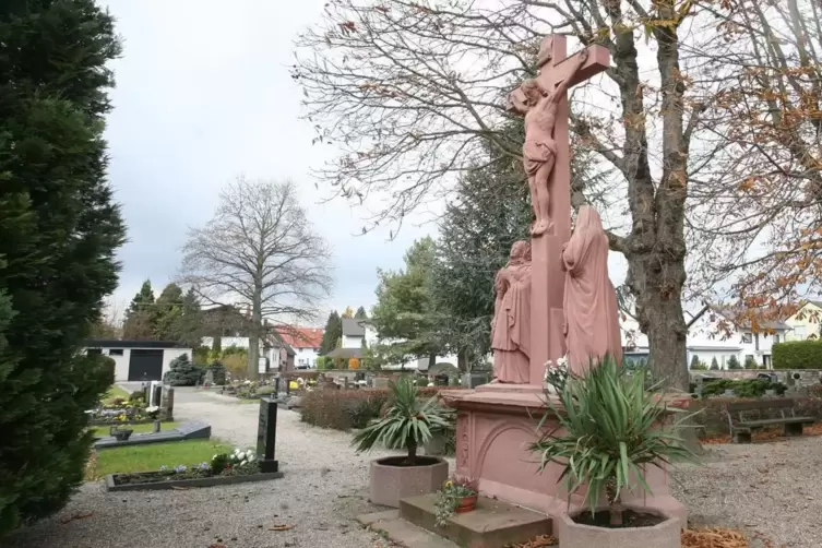 Letzte Ruhestätte soll grüner Erholungsort, ein „Park des Gedenkens “ werden: Hagenbachs alter Friedhof.