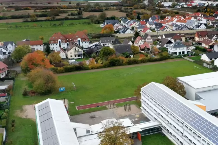 Ort der Sportabzeichenprüfung: Schule in Berghausen.